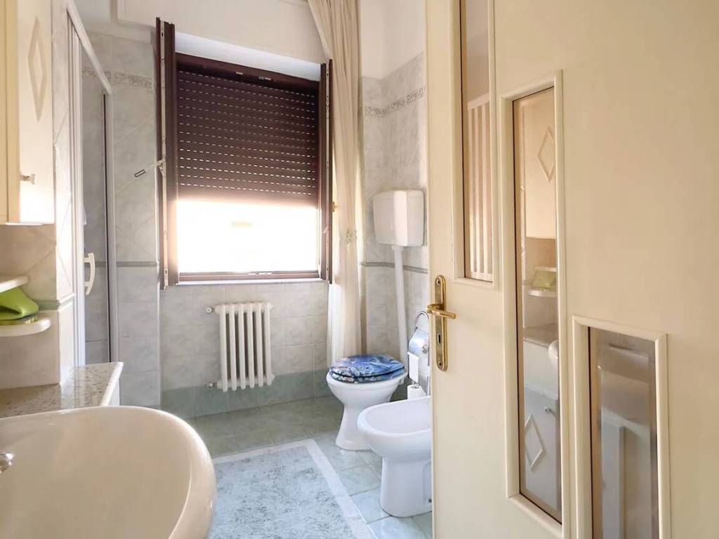 Appartamento a Crotone in Via Ercole Scalfaro, 31 - Foto 5