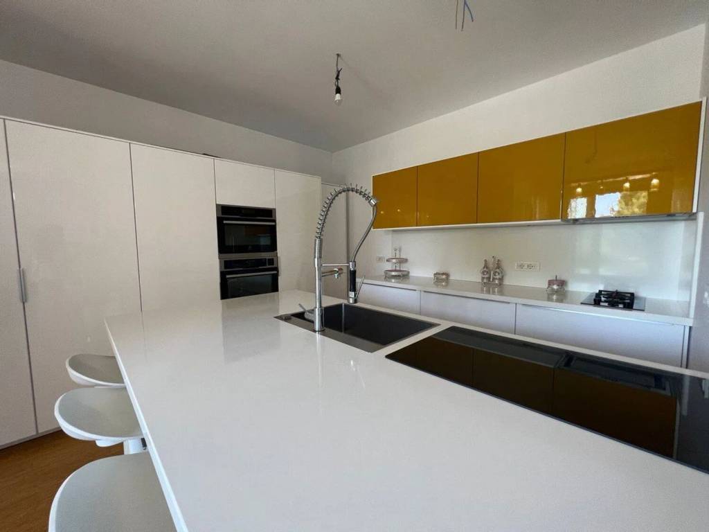 Appartamento a Crotone in Via Elio Vittorini, 8 - Foto 3