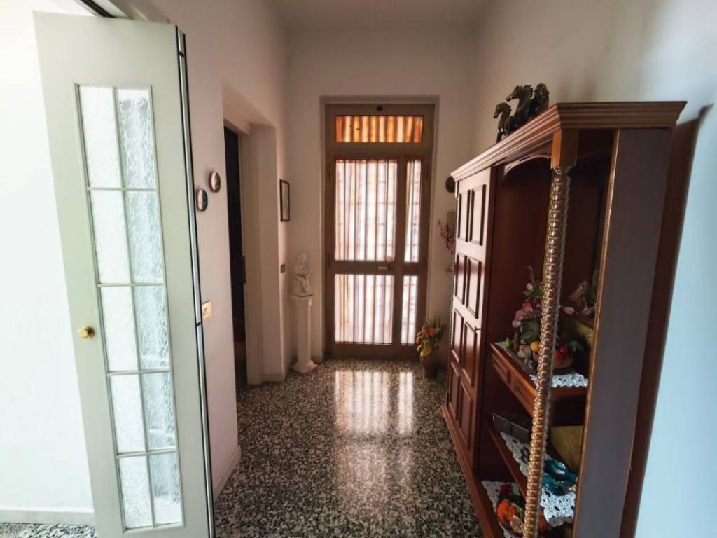 Villa a Cassano magnago in Via Leonardo da Vinci - Foto 5