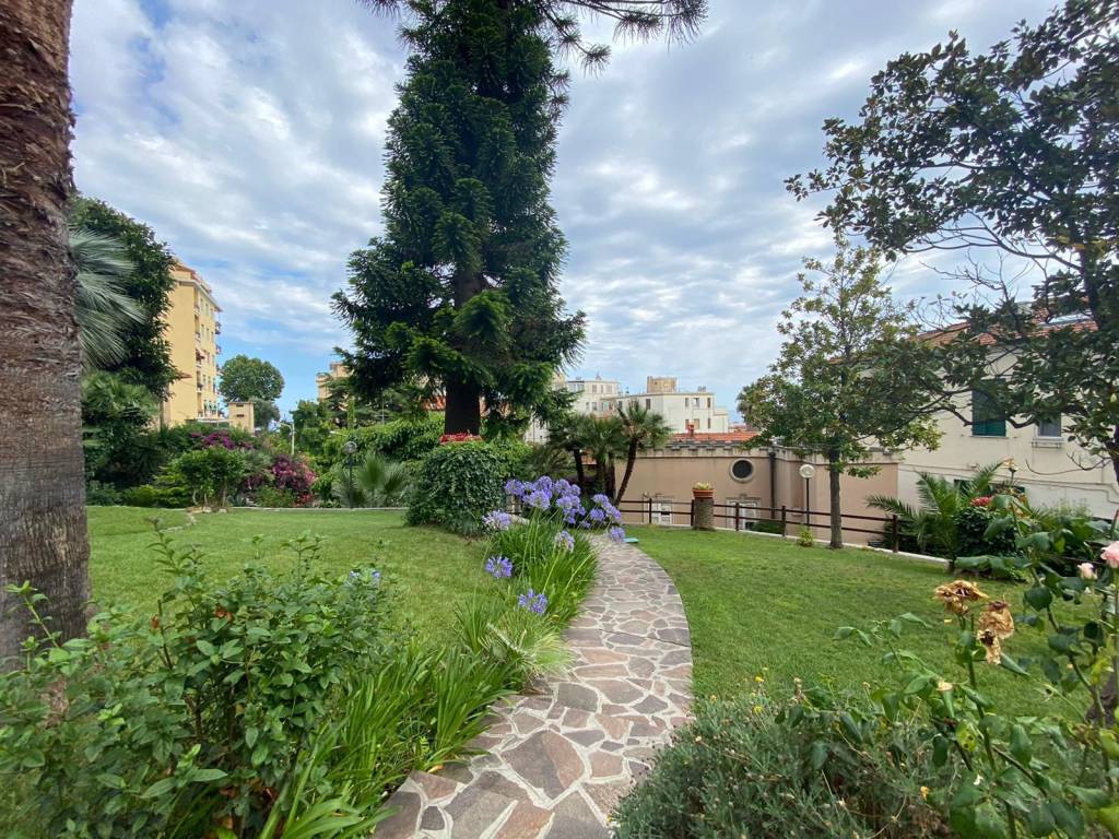 Appartamento a Sanremo in Via Giovanni Borea - Foto 2