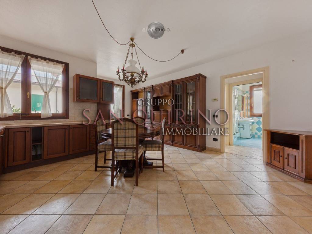 Appartamento a Mirandola in VIA COLOMBO, 46 - Foto 2