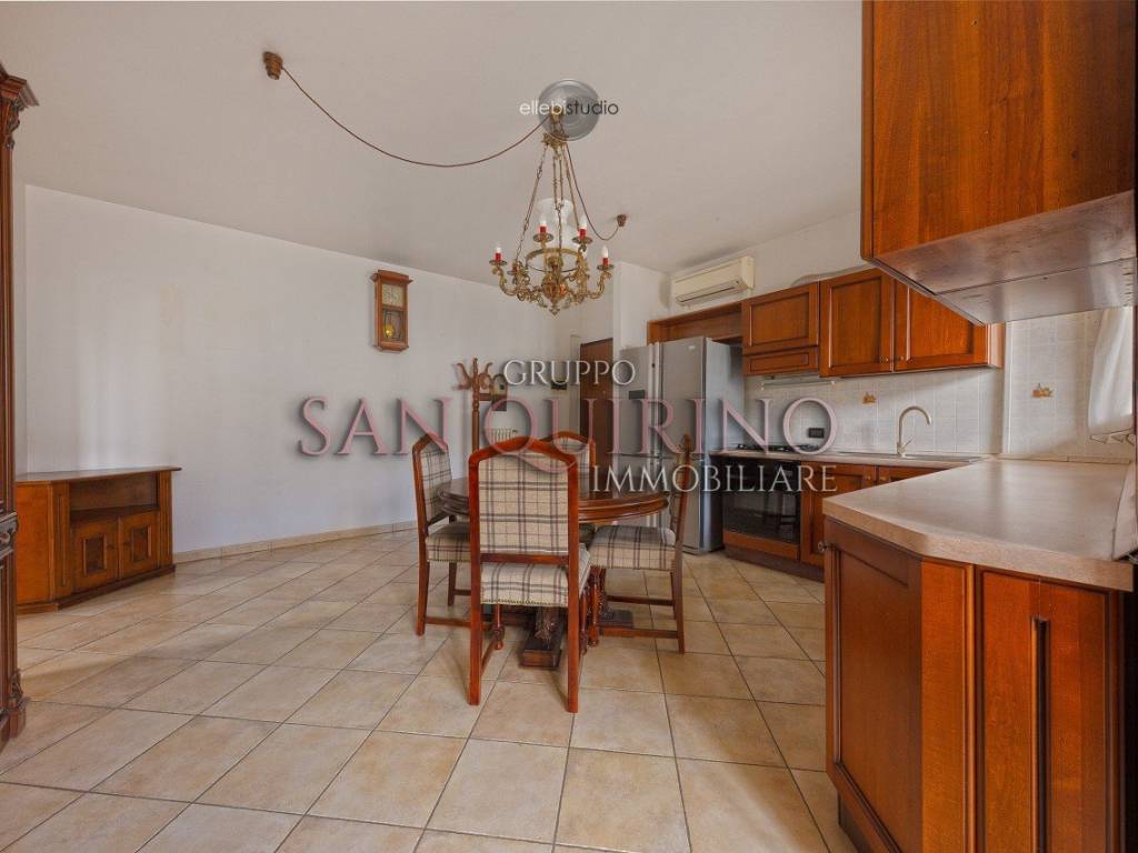 Appartamento a Mirandola in VIA COLOMBO, 46 - Foto 4