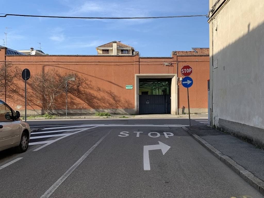 Immobile a Busto arsizio in Via Generale Carlo Espinasse, 10 - Foto 4