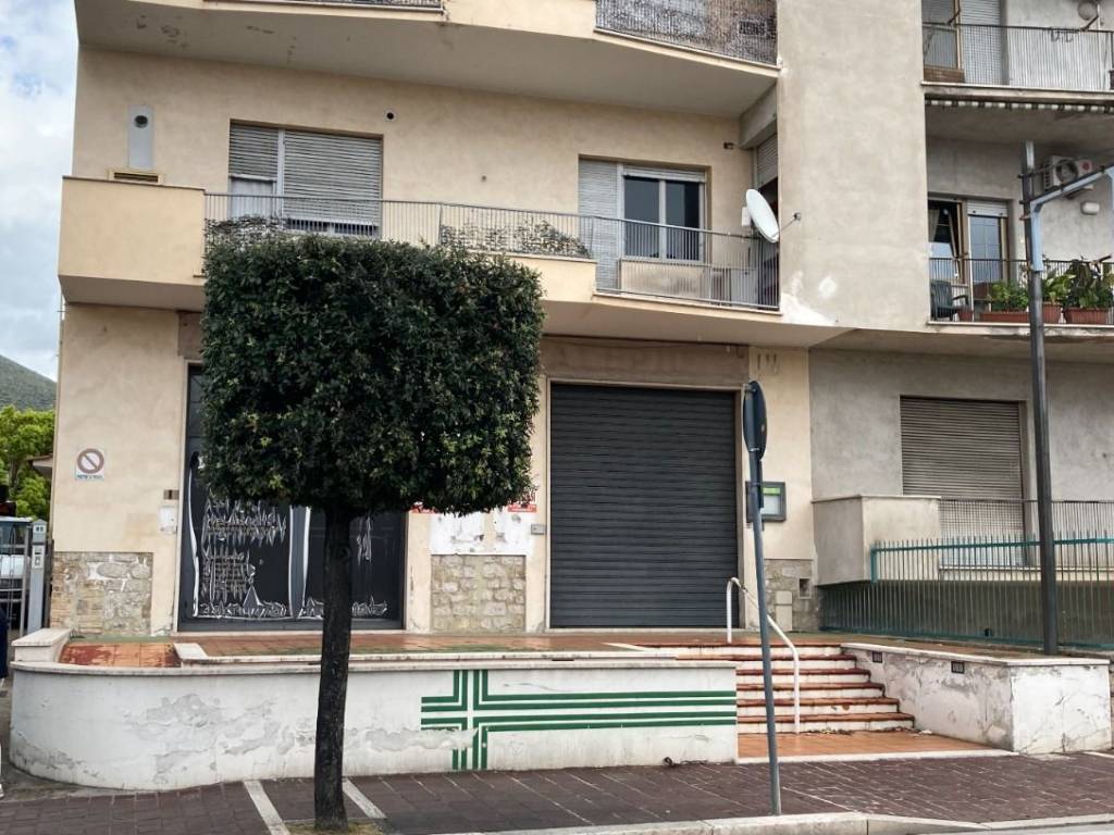 Palazzo / stabile a Fondi in Corso Italia - Foto 2