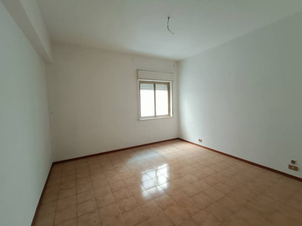 Appartamento a Milazzo in VIA COLONNELLO BERTE, 29 - Foto 5