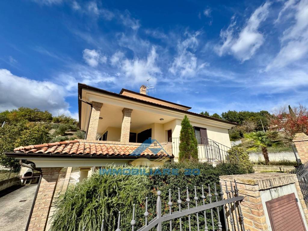 Villa a Torricella sicura in CONTRADA SANTA CHIARA, 34 - Foto 5