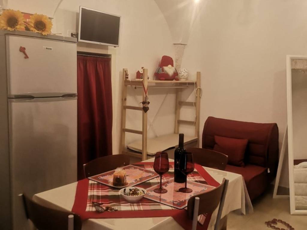 Casa indipendente a Ceglie messapica in Via Colucci - Foto 2