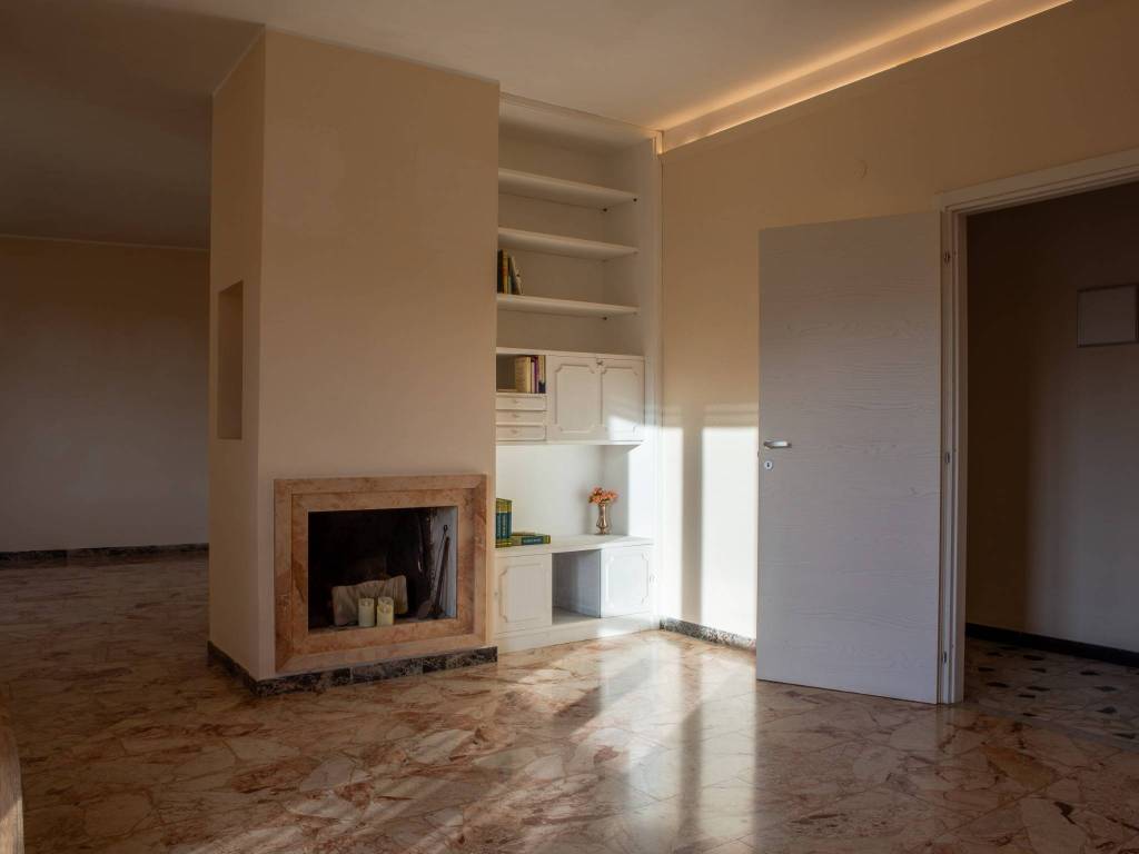 Appartamento a Cagliari in Via Giuseppe Sanna Randaccio, 53 - Foto 4