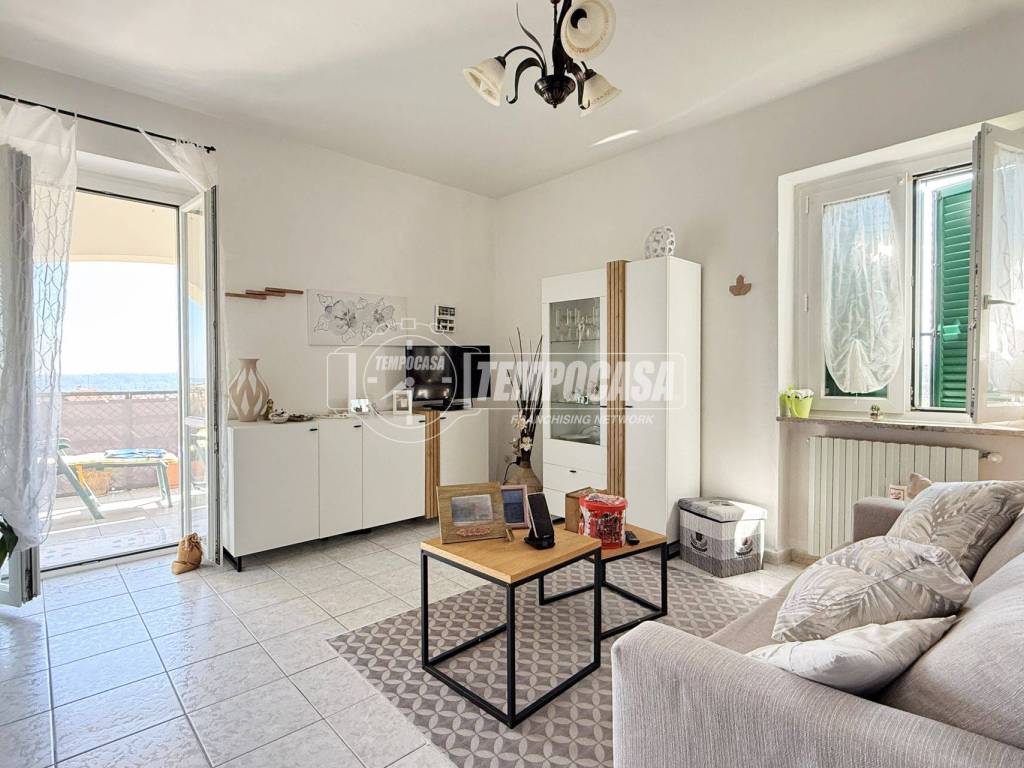 Appartamento a Cossato in Via Pella Remo - Foto 2