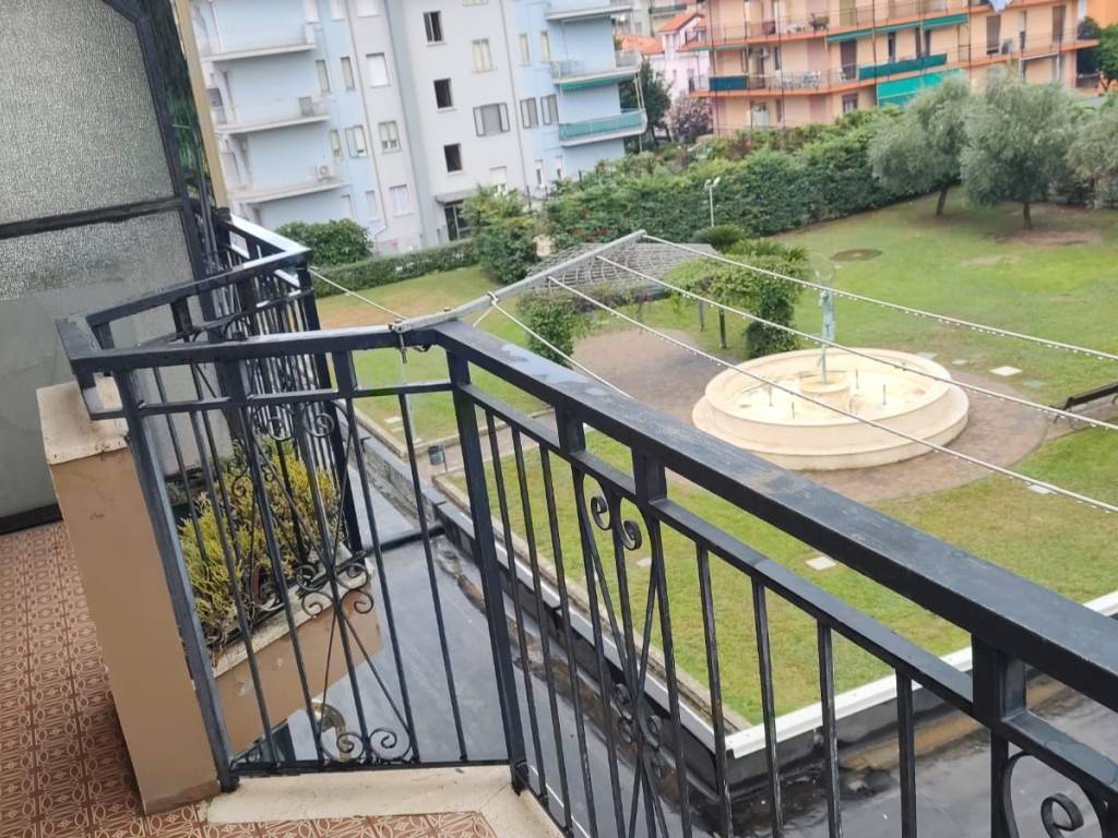 Appartamento a Borghetto santo spirito in Via Giardini - Foto 4