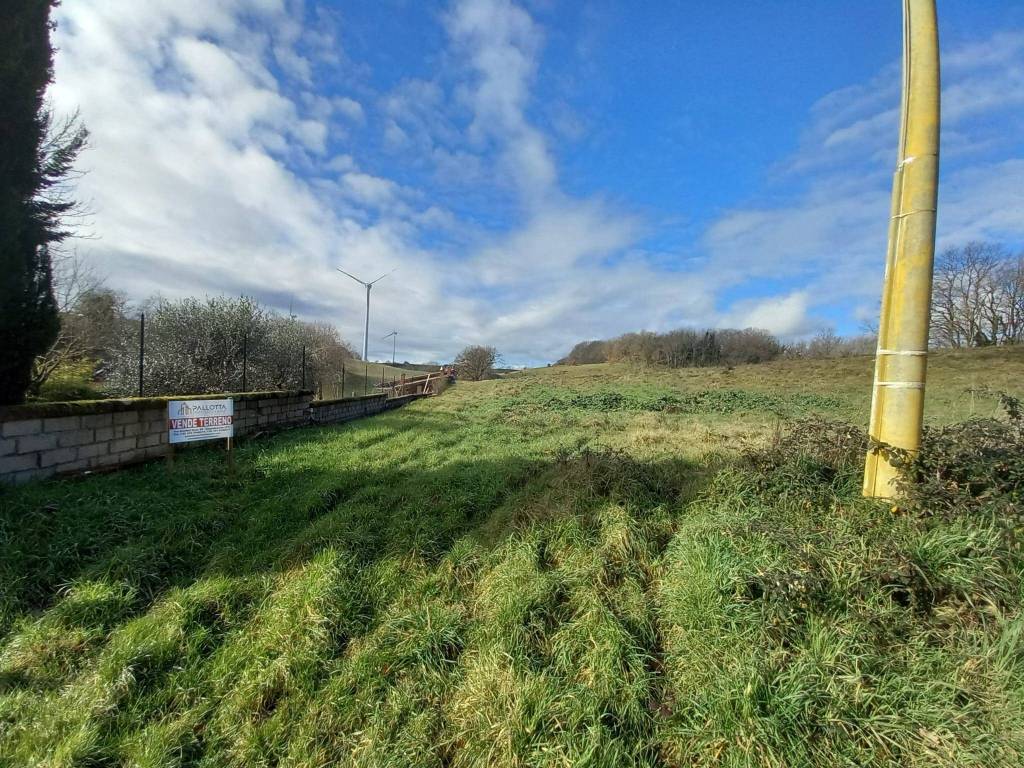 Terreno a Capodimonte in Strada Montecchio-Scomparti - Foto 4