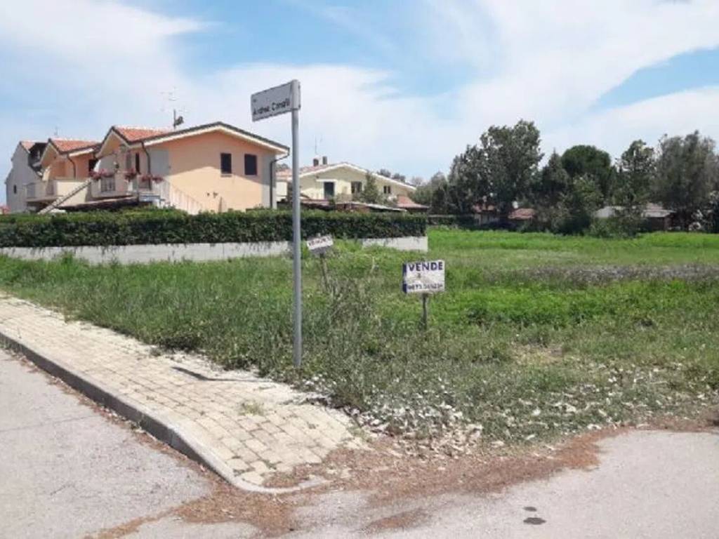 Terreno a Montenero di bisaccia in Viale Andrea Doria S.N.C. - Foto 2