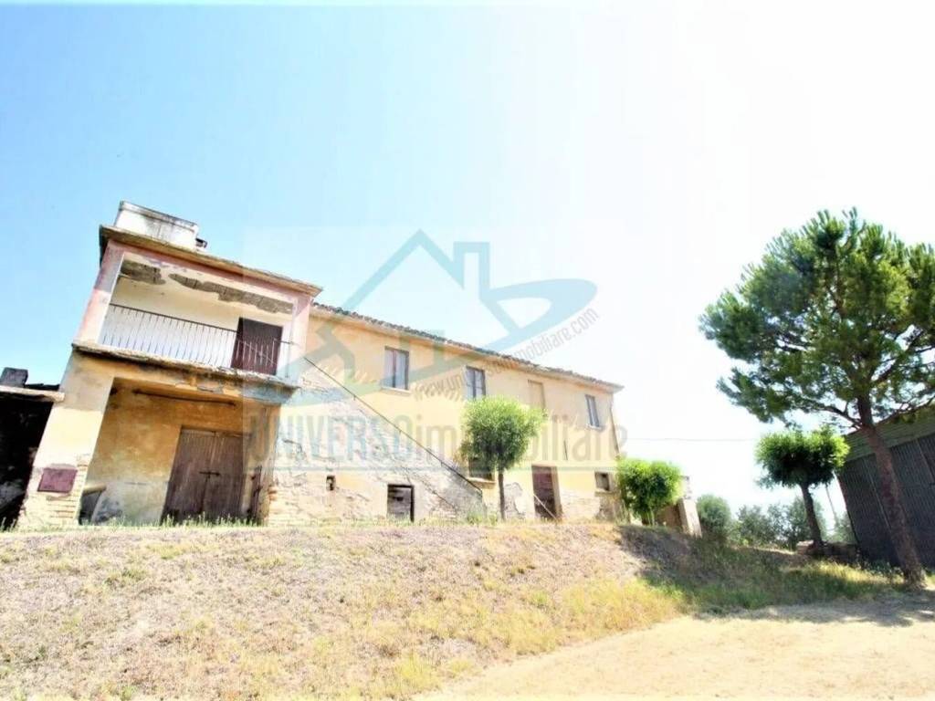 Rustico / casale a Monsampolo del tronto in Contrada Pagliare - Foto 3