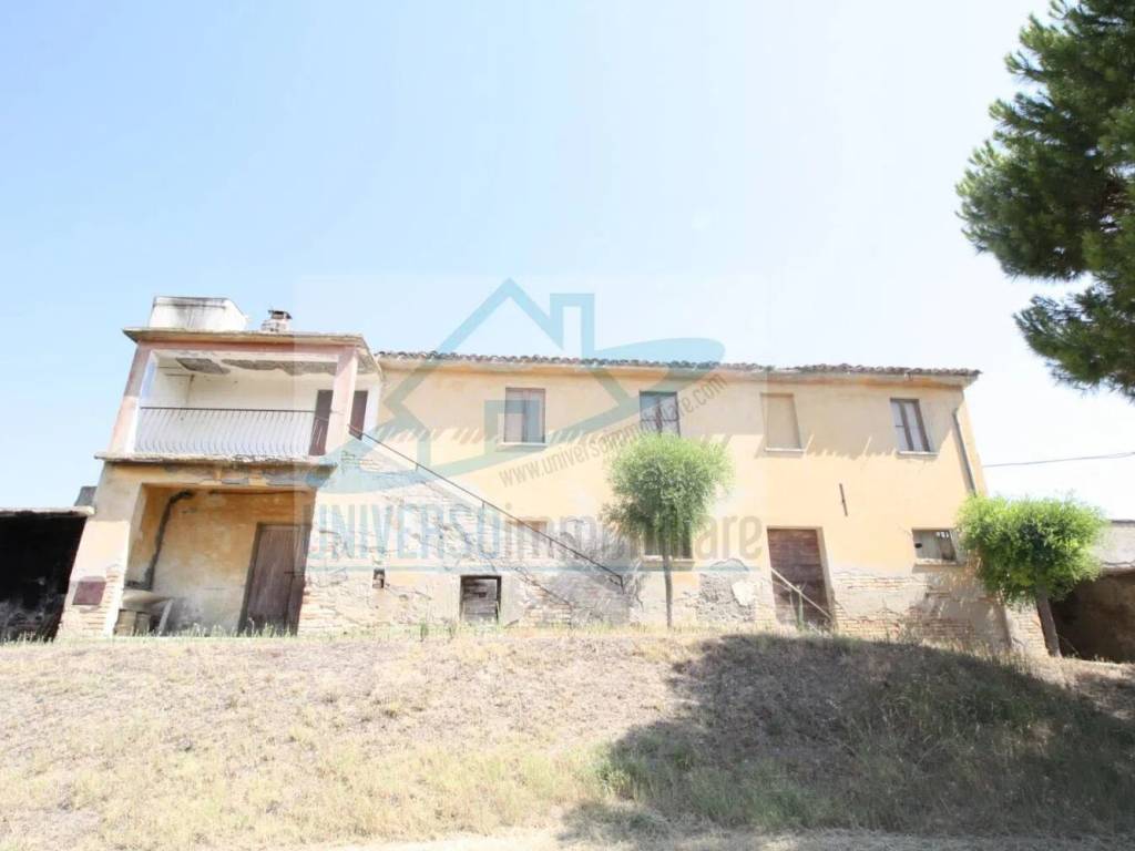 Rustico / casale a Monsampolo del tronto in Contrada Pagliare - Foto 4
