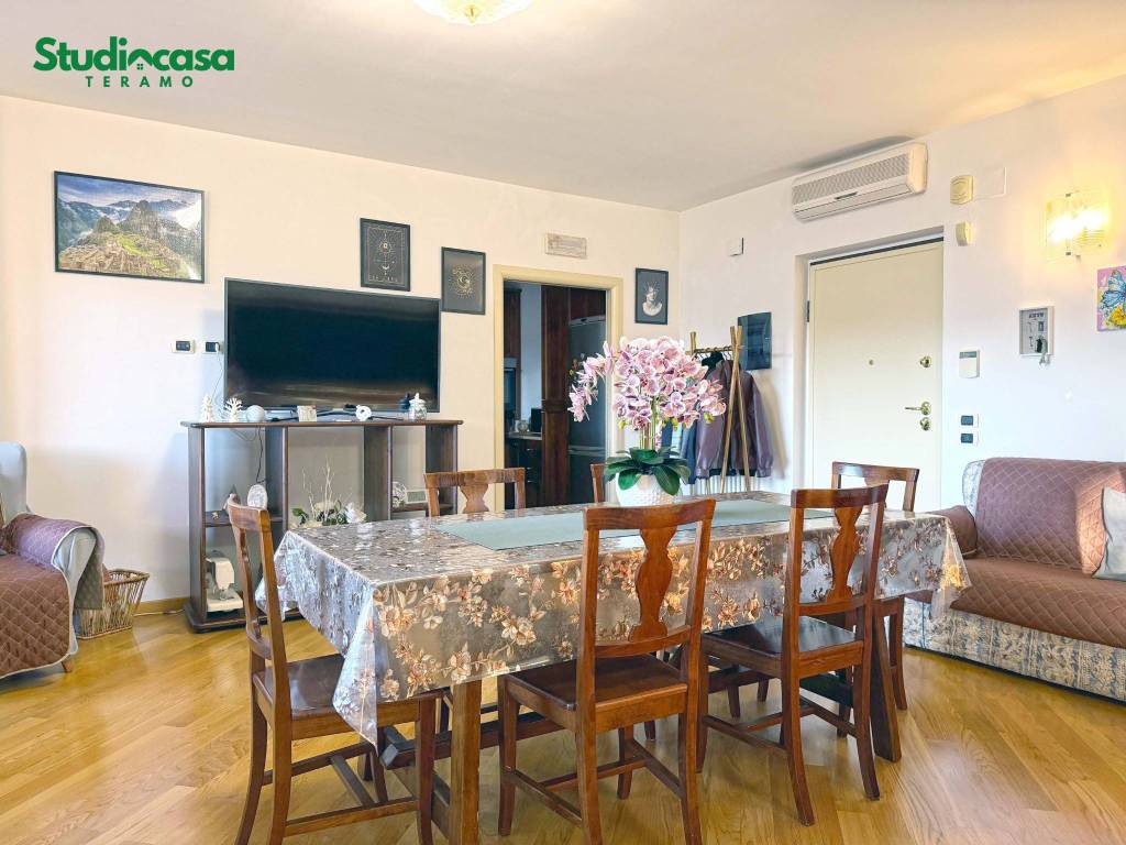 Appartamento a Teramo in Via Giovanni Palatucci - Foto 4