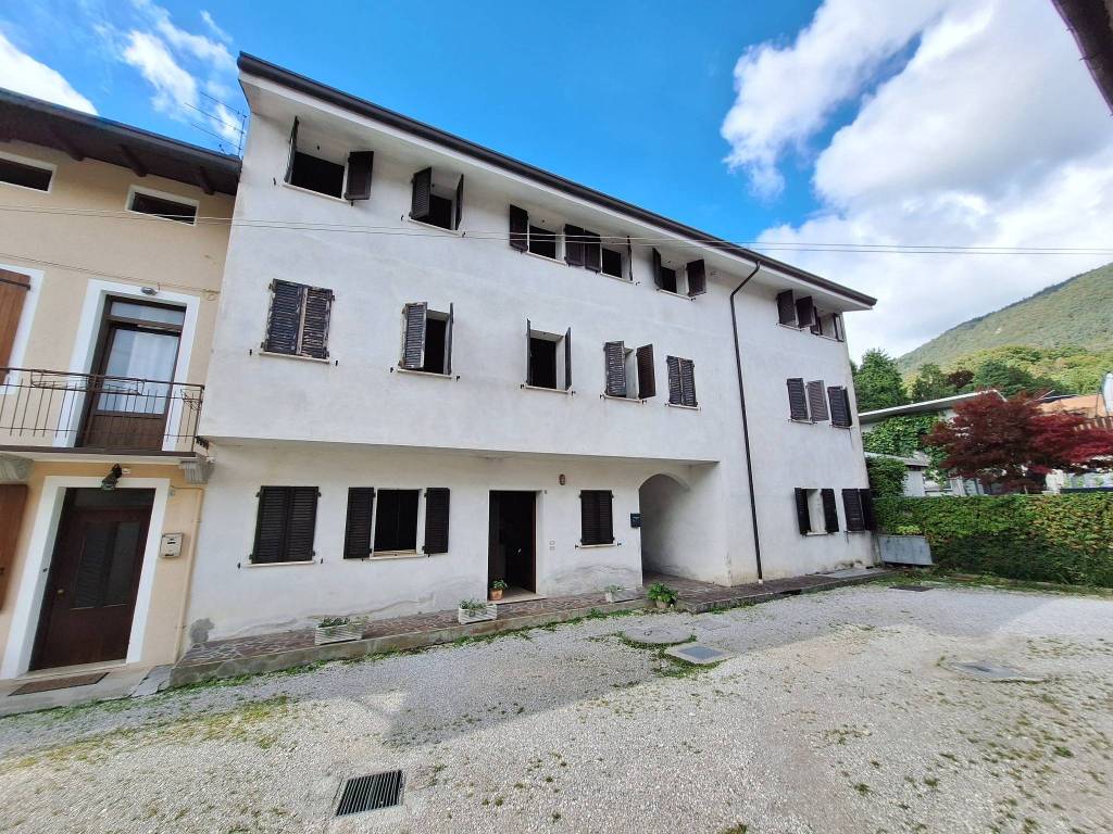 Casa indipendente a Maniago in Via Castello, 13 - Foto 2