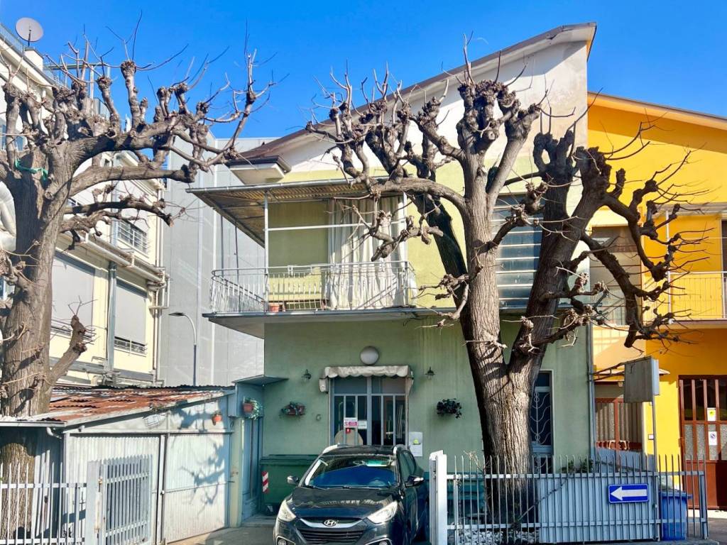 Villetta a schiera a Alba in Via Vivaro, 16 - Foto 2