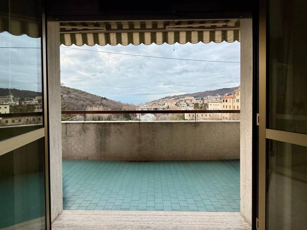 Appartamento a Trieste in Via Carlo Antoni, 11 - Foto 2