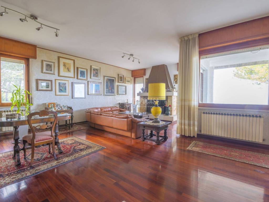 Villa a Senigallia in Strada del Camposanto Vecchio - Foto 4