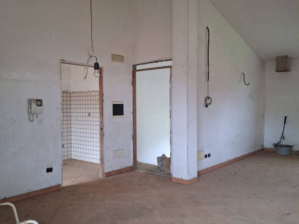 Villa a Sezze in Via Bassiano - Foto 2