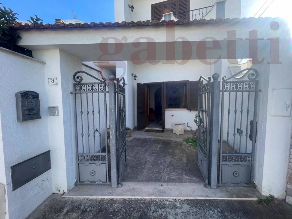 Casa indipendente a Spongano in via Carlo Alberto - Foto 2
