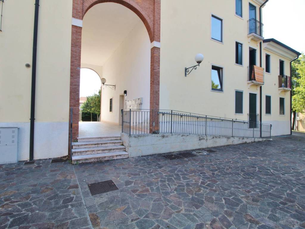 Immobile a Montecchio maggiore in Via Alcide De Gasperi, 80 - Foto 4