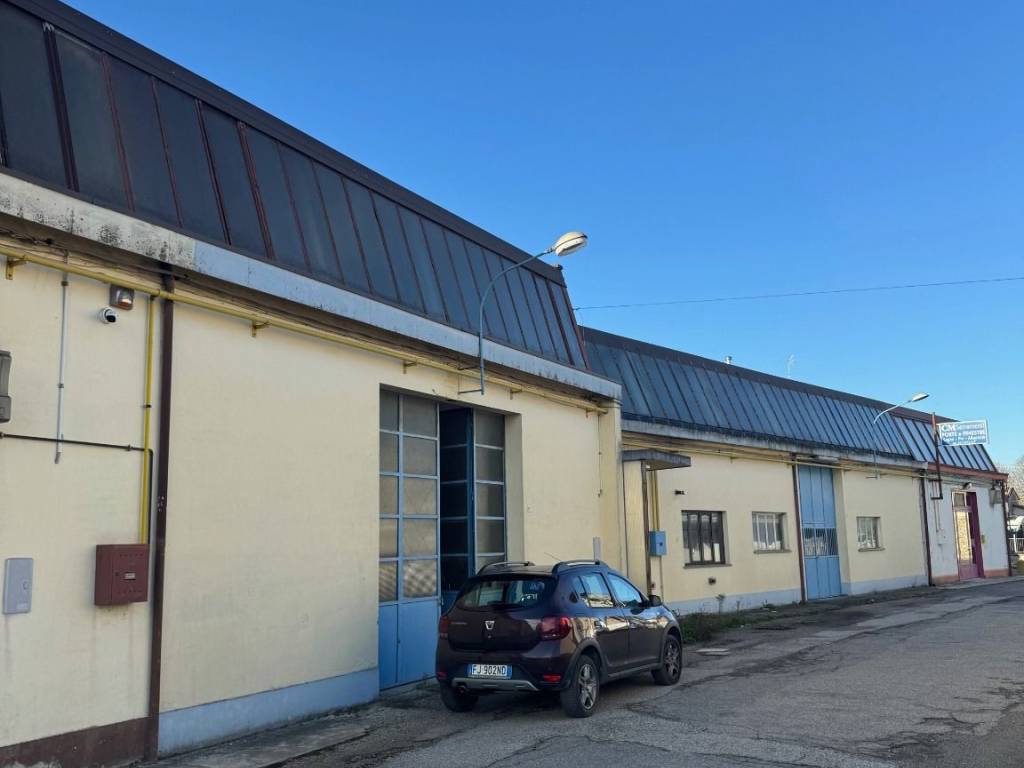 Immobile a Cento in Via Statale, 62 - Foto 2