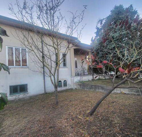 Villa a Pegognaga in Via Mantovana - Foto 4