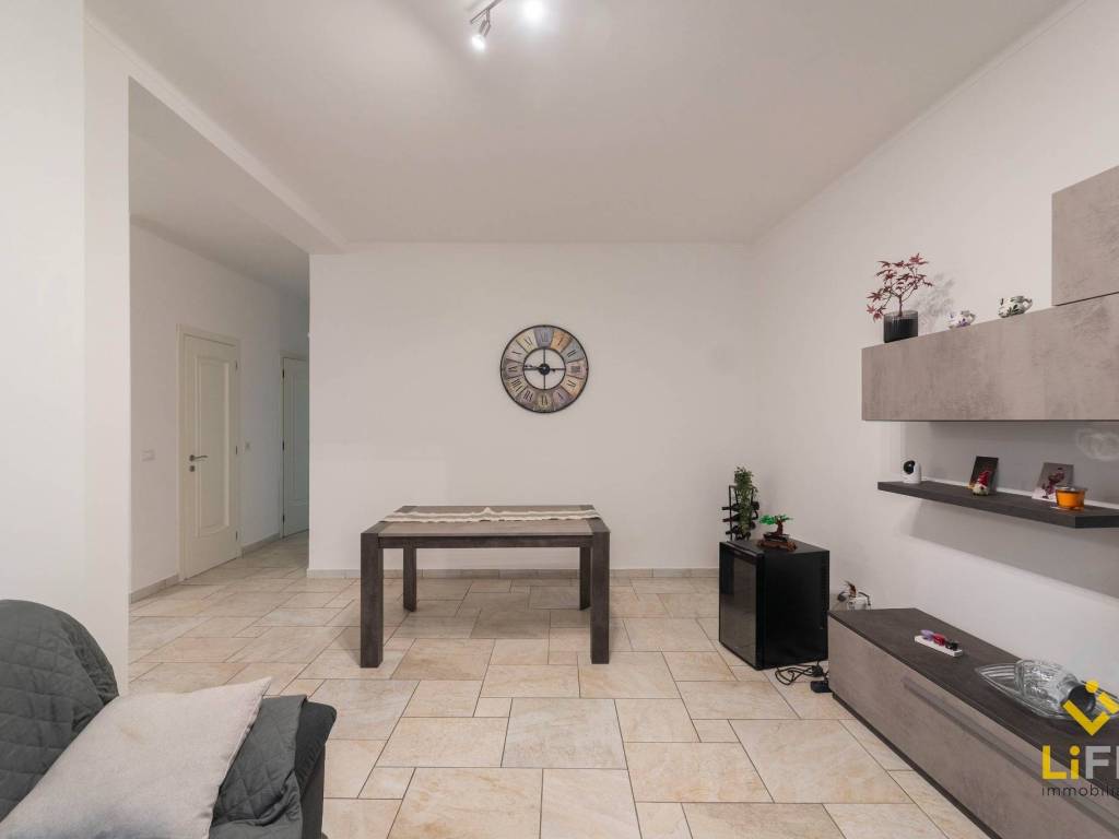 Appartamento a Galliate in Via 25 Aprile - Foto 4