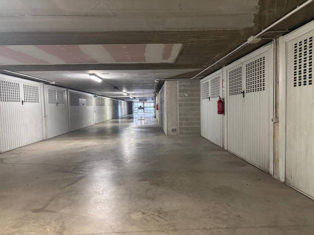 Box / garage a Villa guardia in Via Mazzini - Foto 4