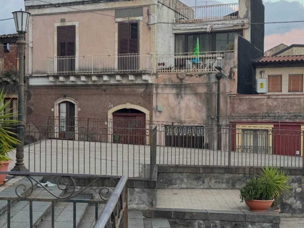 Casa indipendente a Pedara in Via Perriera, 1 - Foto 2
