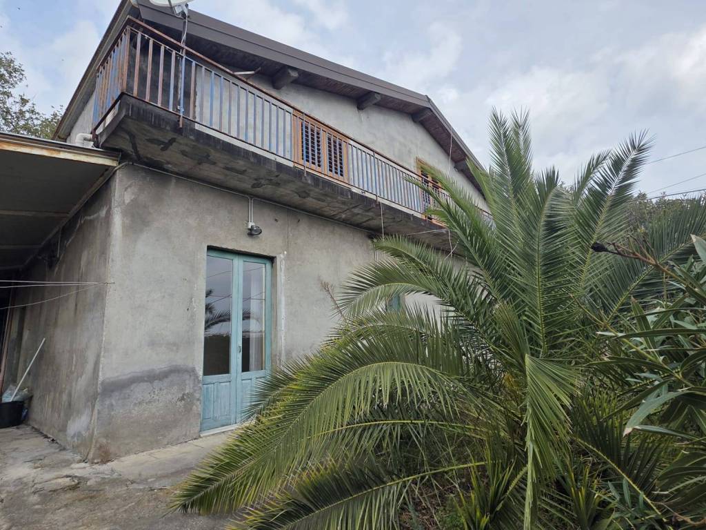 Villa a Zafferana etnea in Via Carlino Dagalone - Foto 2