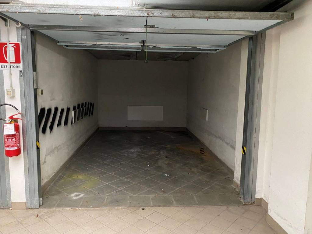 Box / garage a Savigliano in Via Einaudi, 8 - Foto 3