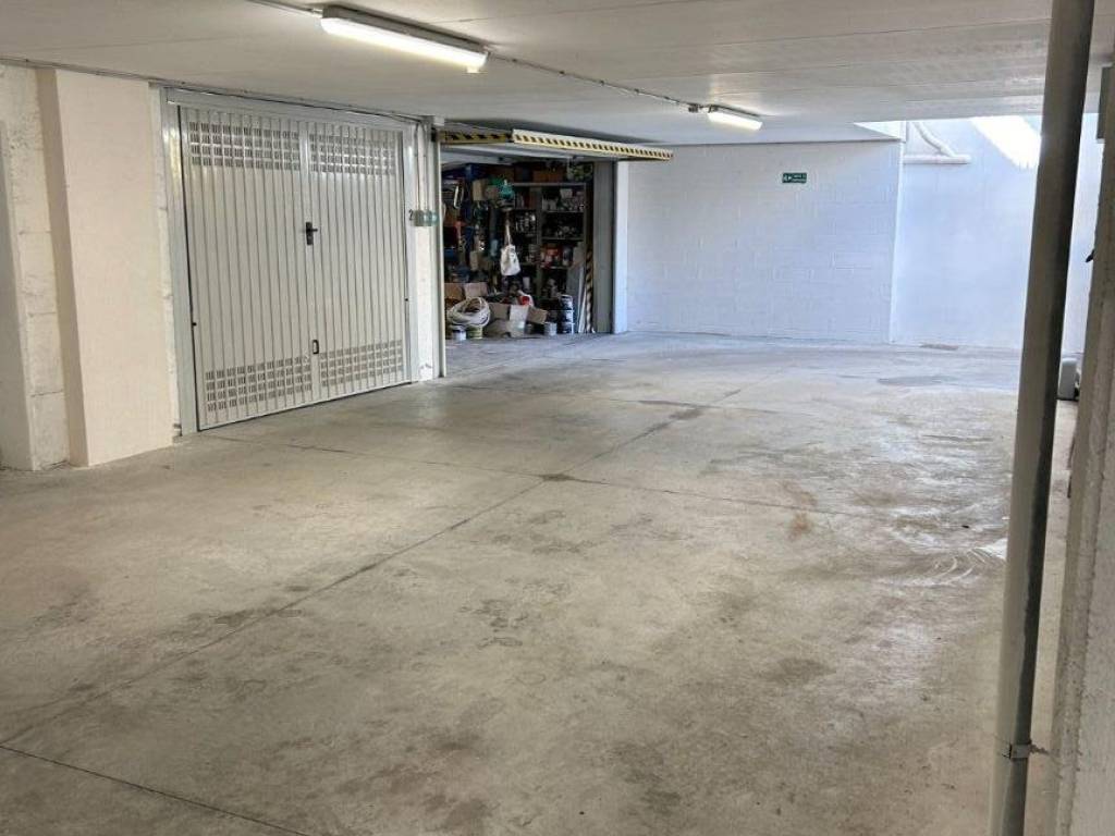 Box / garage a Vado ligure in Via Sabazia - Foto 2