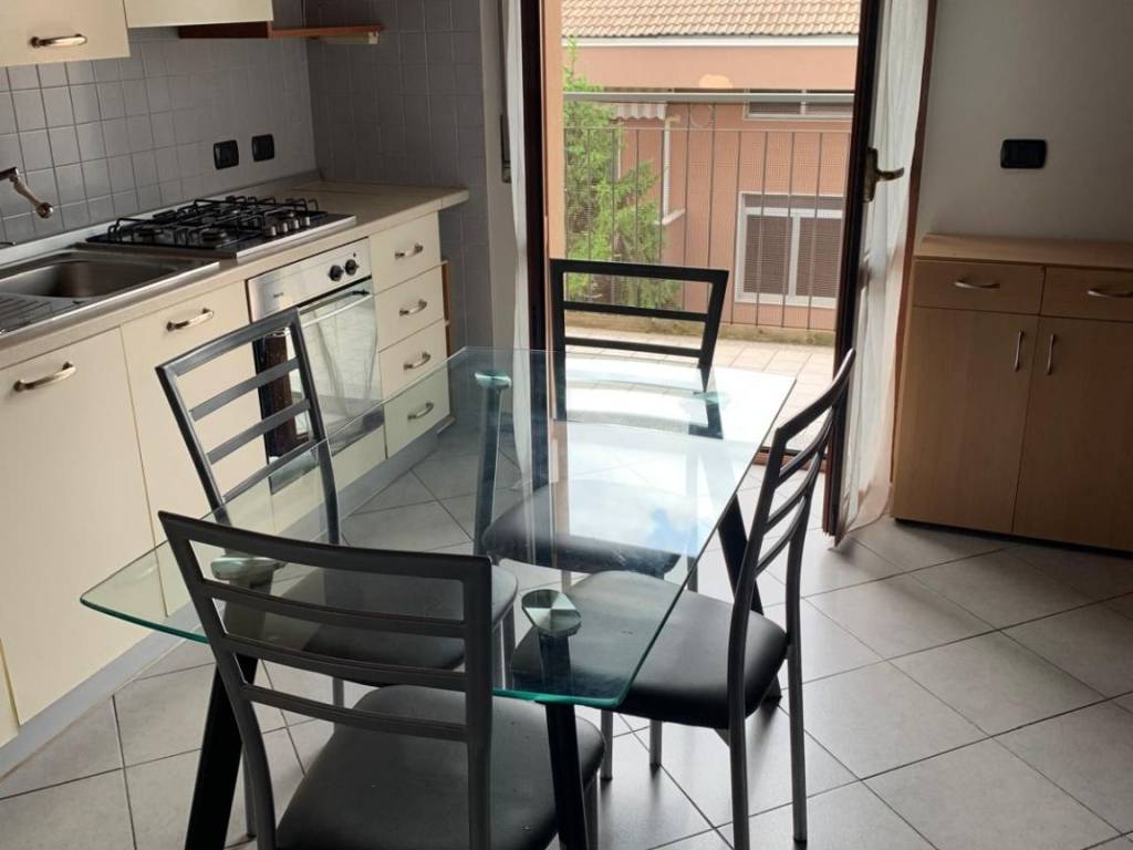 Appartamento a Bollate in Via Silvio Pellico - Foto 4