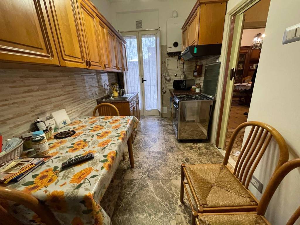 Appartamento a Benevento in Via Enrico Cocchia - Foto 3