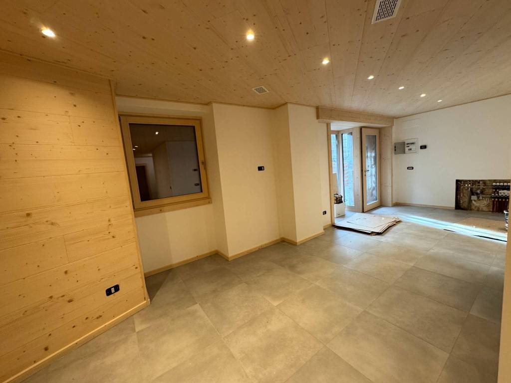 Appartamento a Bormio in Via Stefano Morcelli, 22 - Foto 2