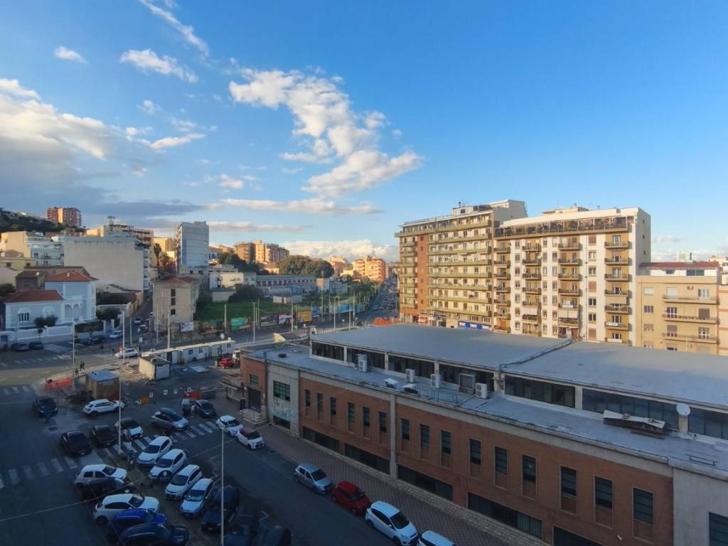 Appartamento a Cagliari in Via Tiziano, 52 - Foto 2