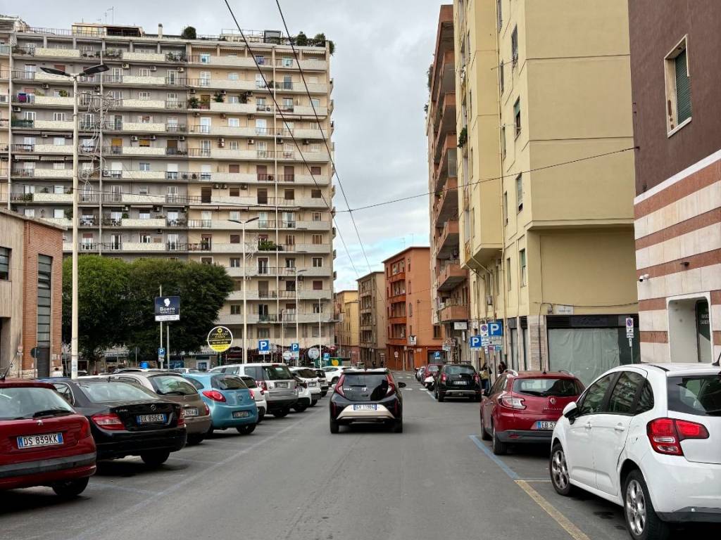 Appartamento a Cagliari in Via Tiziano, 52 - Foto 4
