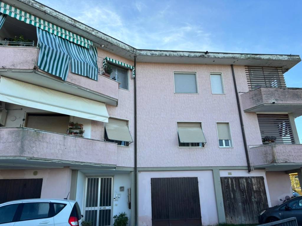 Appartamento a Massarosa in Via del Rio, 119 - Foto 2