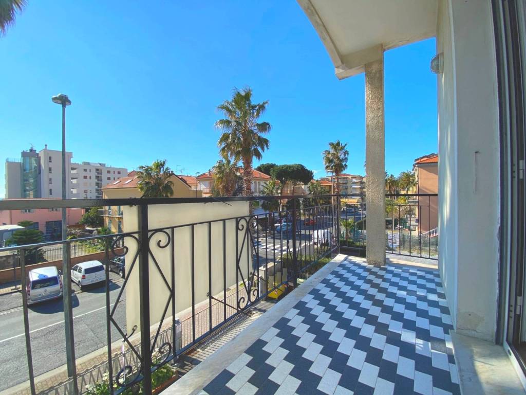 Appartamento a Pietra ligure in Viale della Repubblica - Foto 3