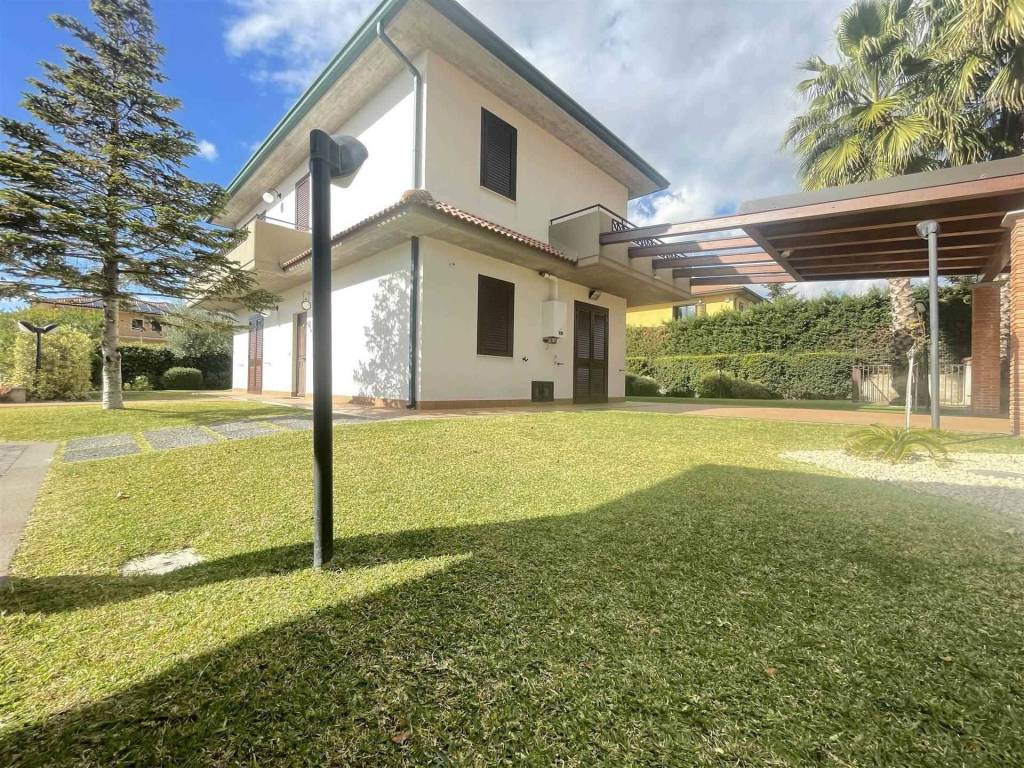 Villa a Mascalucia in Via del Bosco - Foto 2