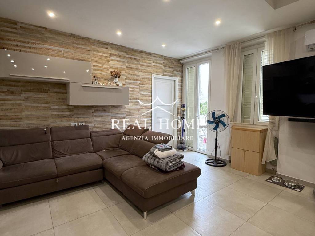 Appartamento a Prato in Via Luigi Cherubini, 12 - Foto 4