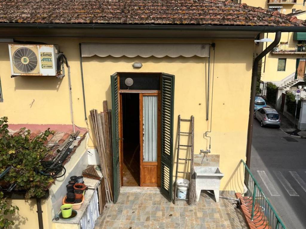 Appartamento a Castelfiorentino in Via Giosuè Carducci - Foto 2