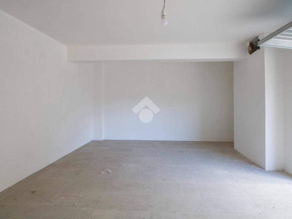 Box / garage a Rieti in VIA DIONIGI, 14 - Foto 3