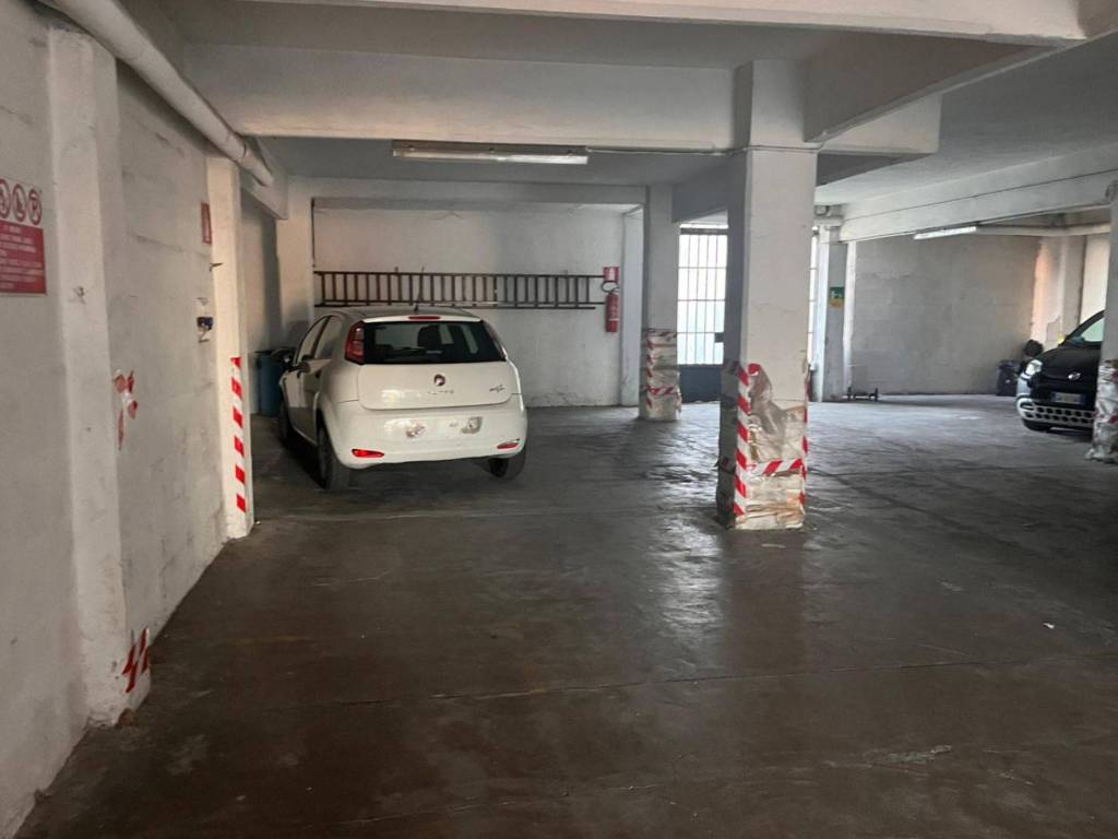 Box / garage a Genova in Via Mario Preve - Foto 3