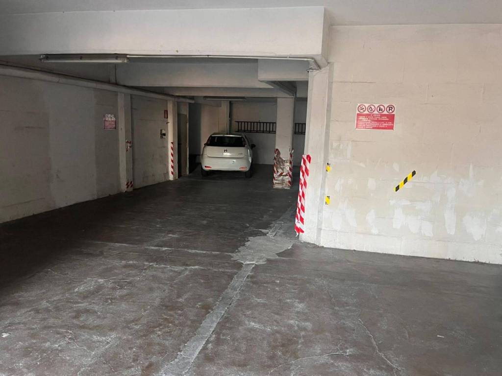 Box / garage a Genova in Via Mario Preve - Foto 4