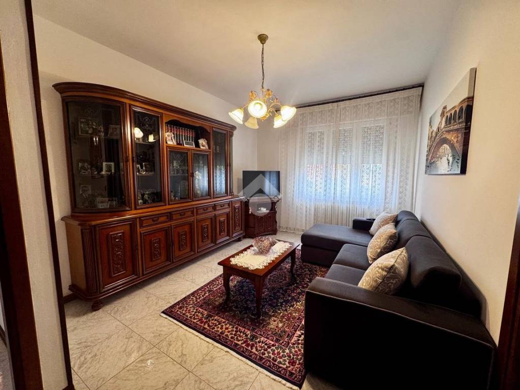 Appartamento a Mirano in Via Don Orione, 8 - Foto 4