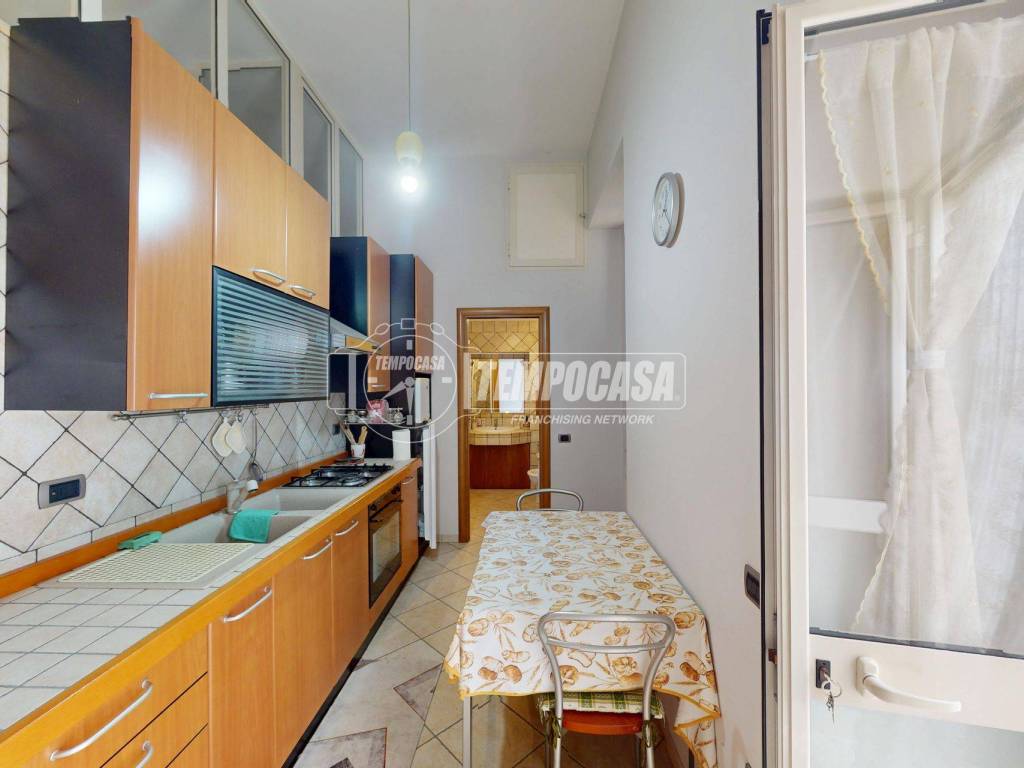 Appartamento a Casoria in Via San Sebastiano 43 - Foto 2