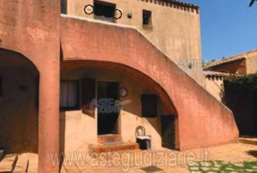 Appartamento a Arzachena in Via Giovanni Maria Orecchioni - Foto 2